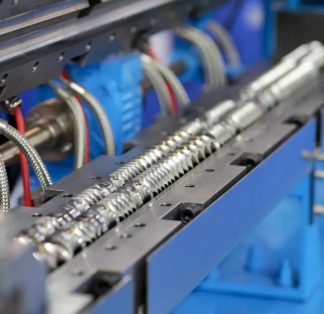 ટ્વીન-સ્ક્રુ ફોમ ગ્રાન્યુલેટરની કાર્યકારી પ્રક્રિયા અને કામગીરીની સાવચેતીઓ